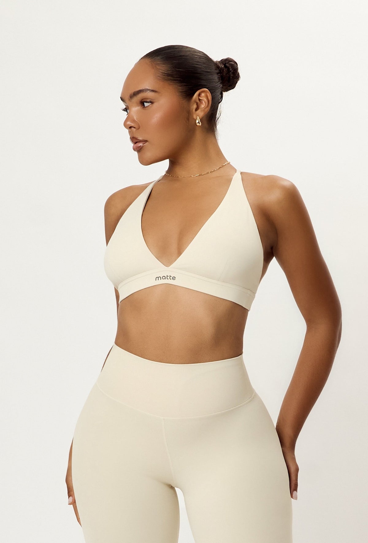 Softsculpt Triangle Bra
- Vanilla
